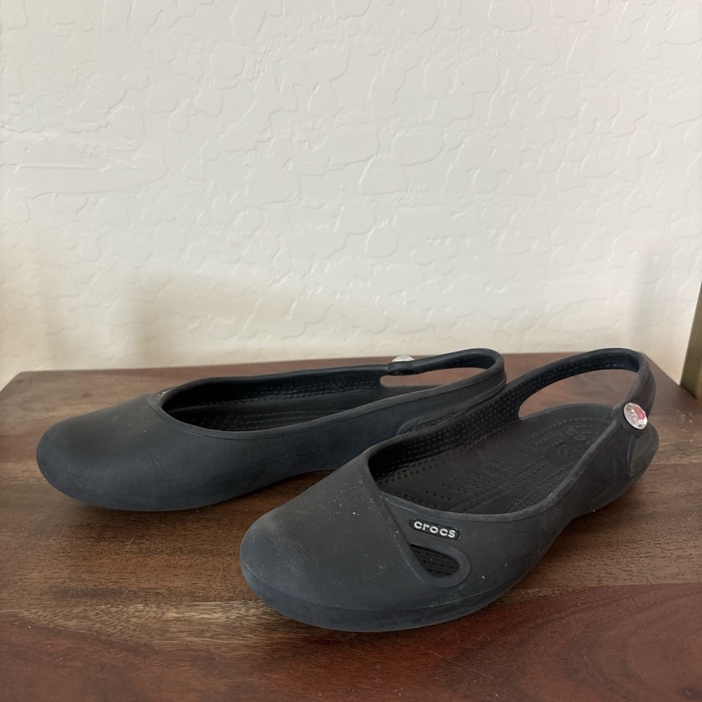 CROCS Women’s ”Jayna Sling Back” Size 7 Solid Black
